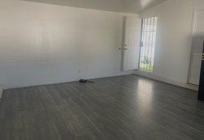 Whittier House: 3714 Croton Ave