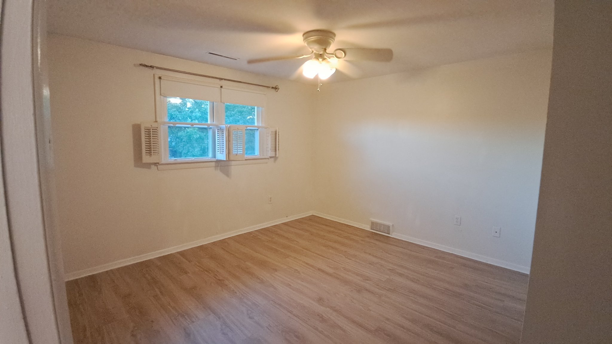 Wallingford Apartment: 227 Clifton street