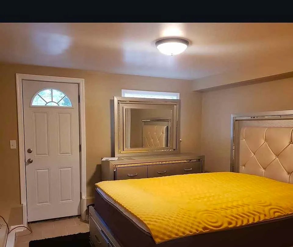 Philadelphia House: 5542 Morton St
