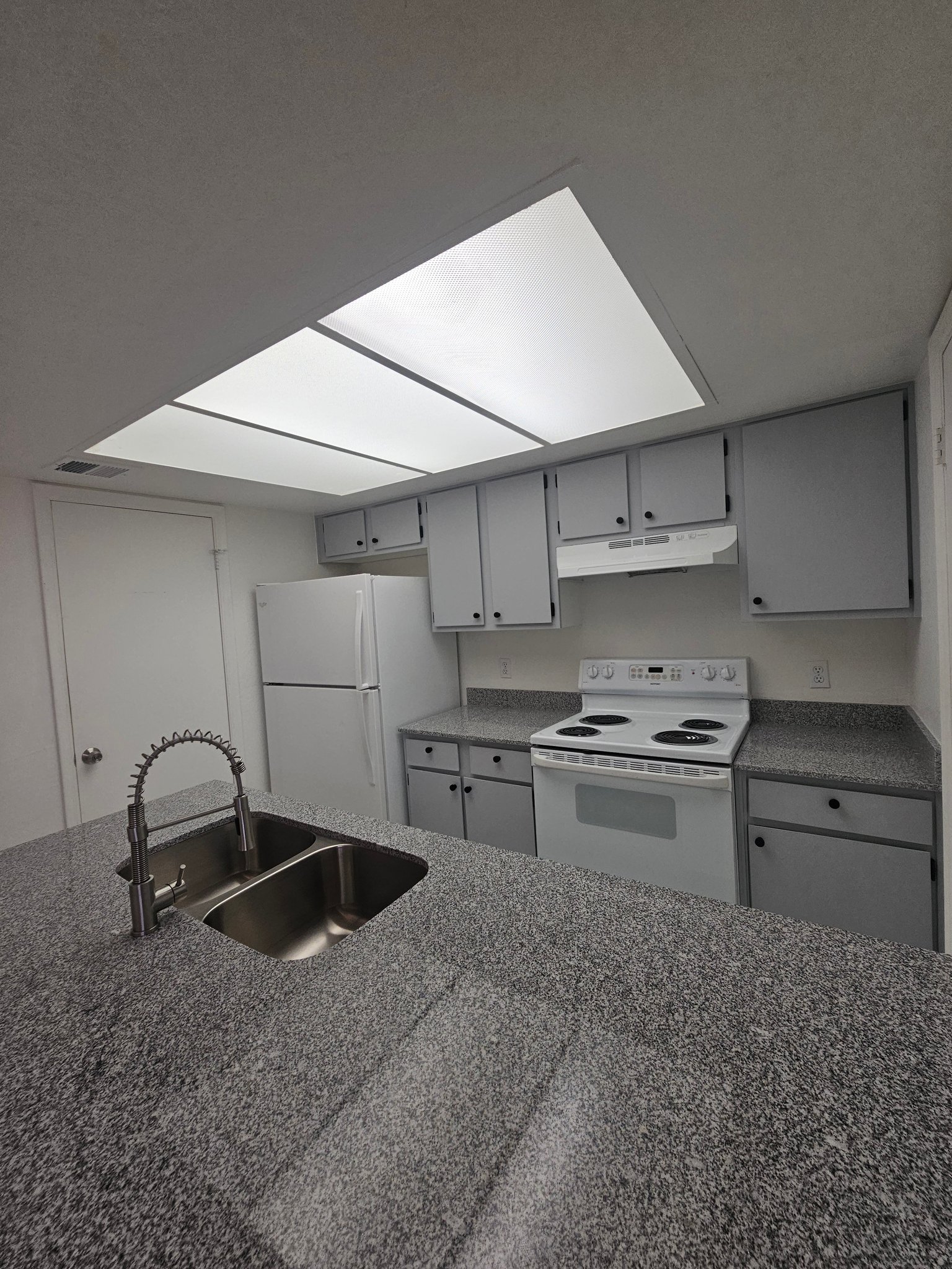 Phoenix Townhome: 1618 N 32nd St