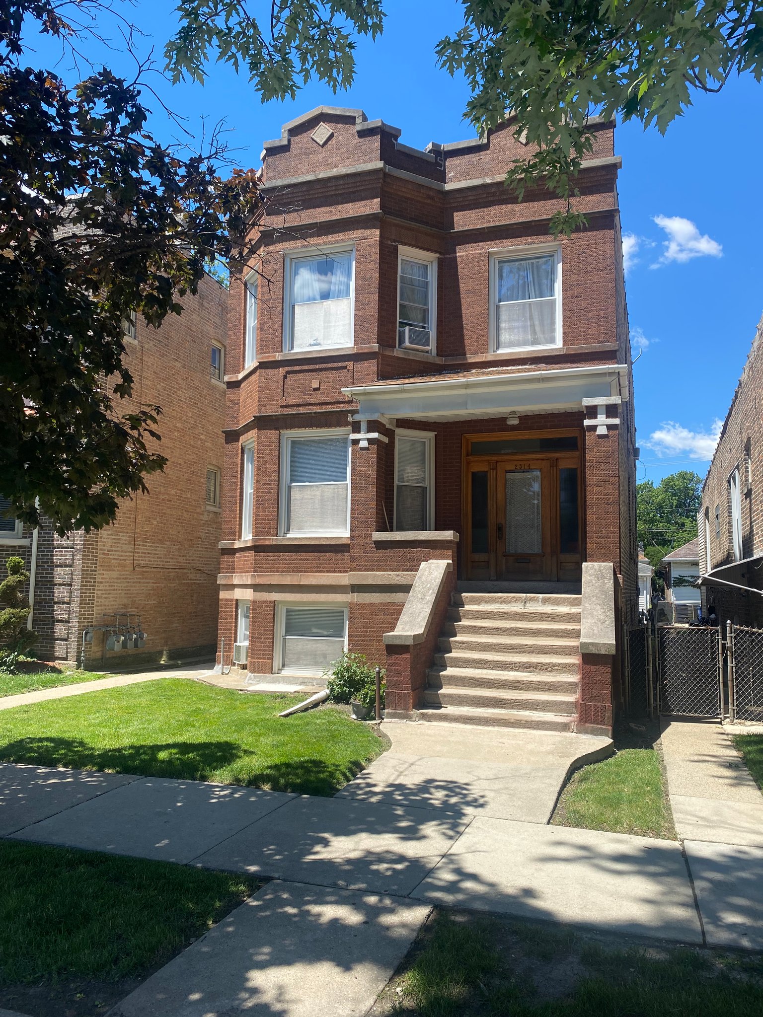 Cicero Apartment: 2314 S Austin Blvd
