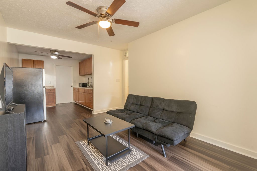 Kailua Kona Multiplex: 76-6226 Plumeria Rd