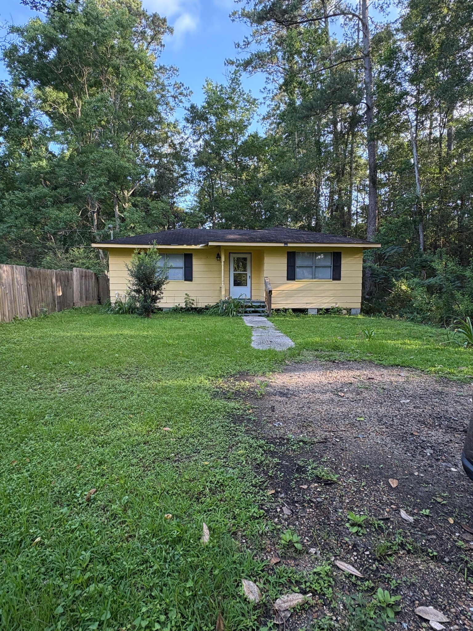 Madisonville House: 116 Galatas Rd