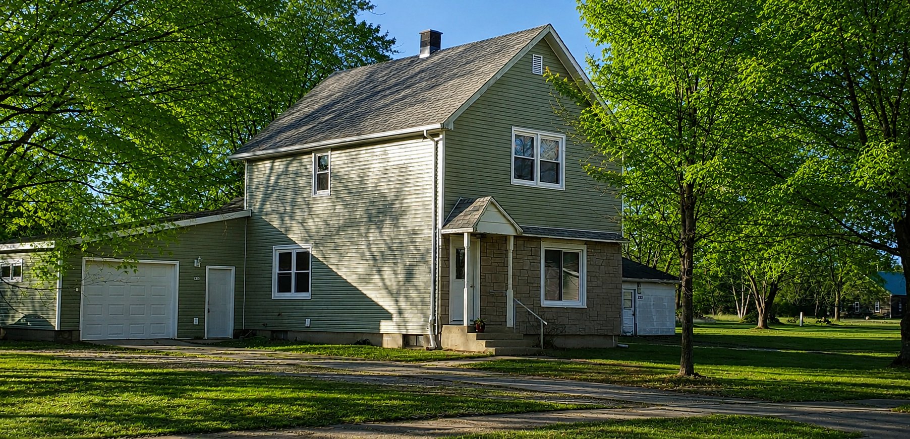 Oconto Falls Townhome: 243 Park Ave