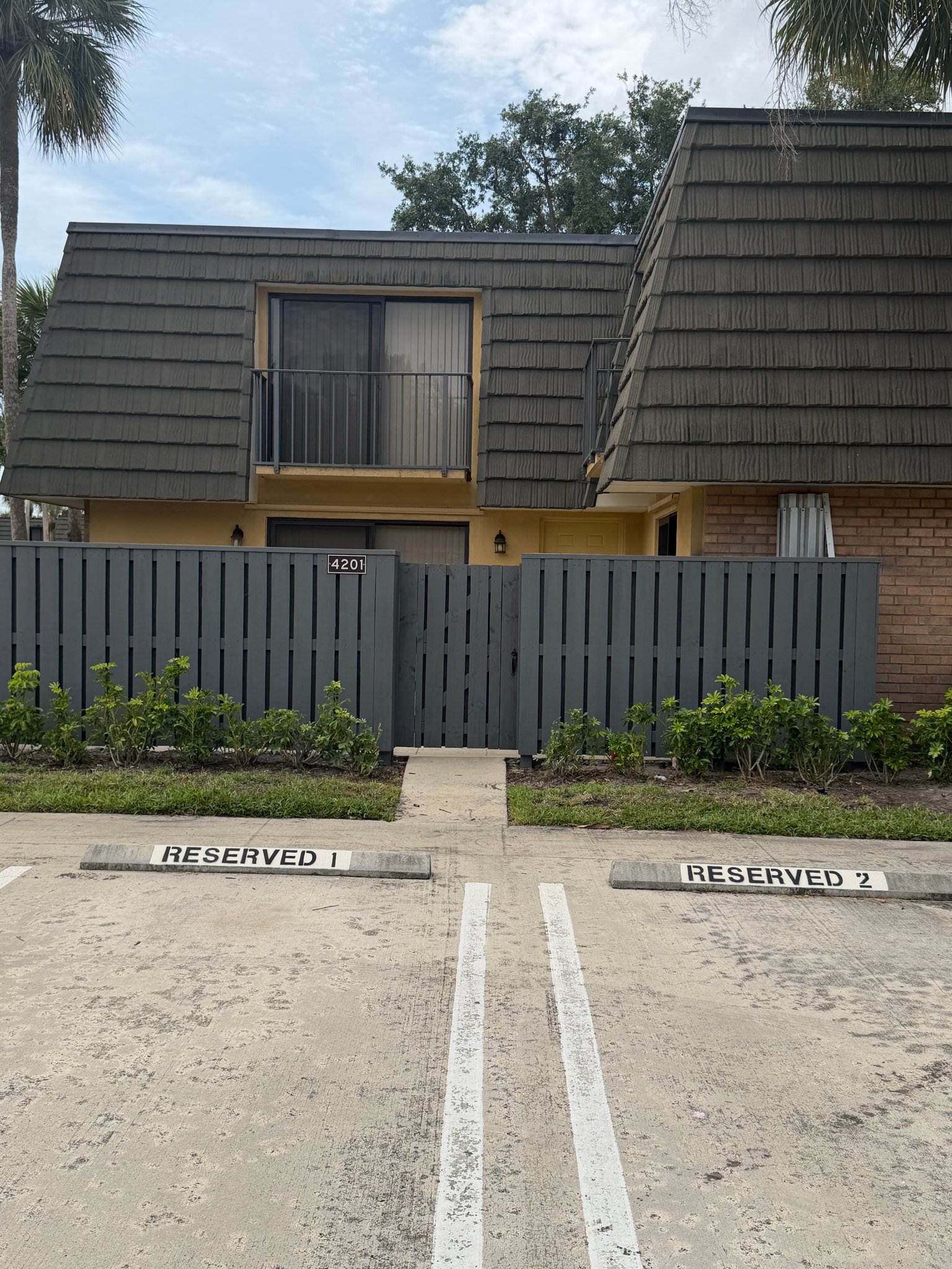 West Palm Beach Townhome: 4201 42nd Way