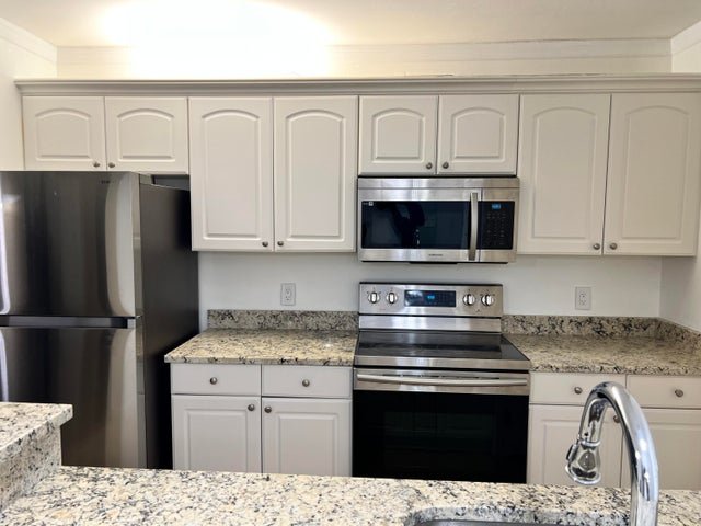 West Palm Beach Townhome: 3114 31st Way