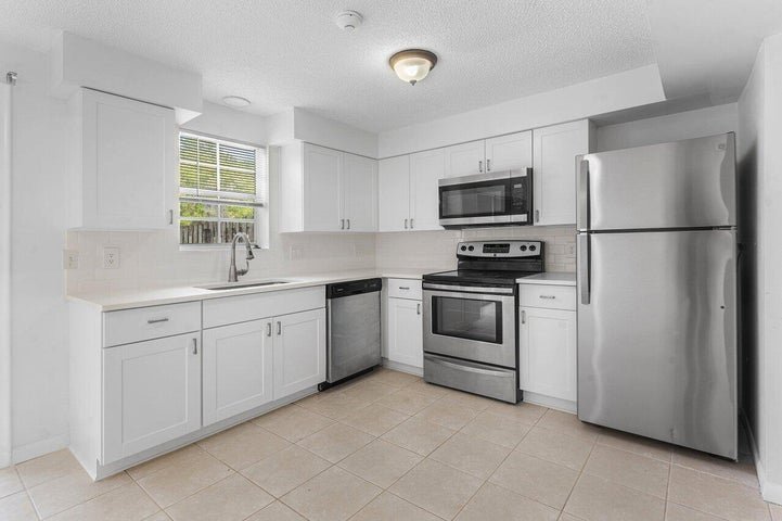 Jupiter Townhome: 304 Georgian Park Drive