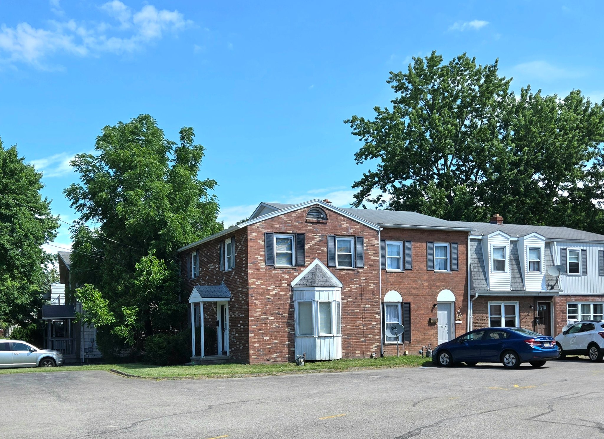 Boardman Single Room: 7035 Paxton Rd.