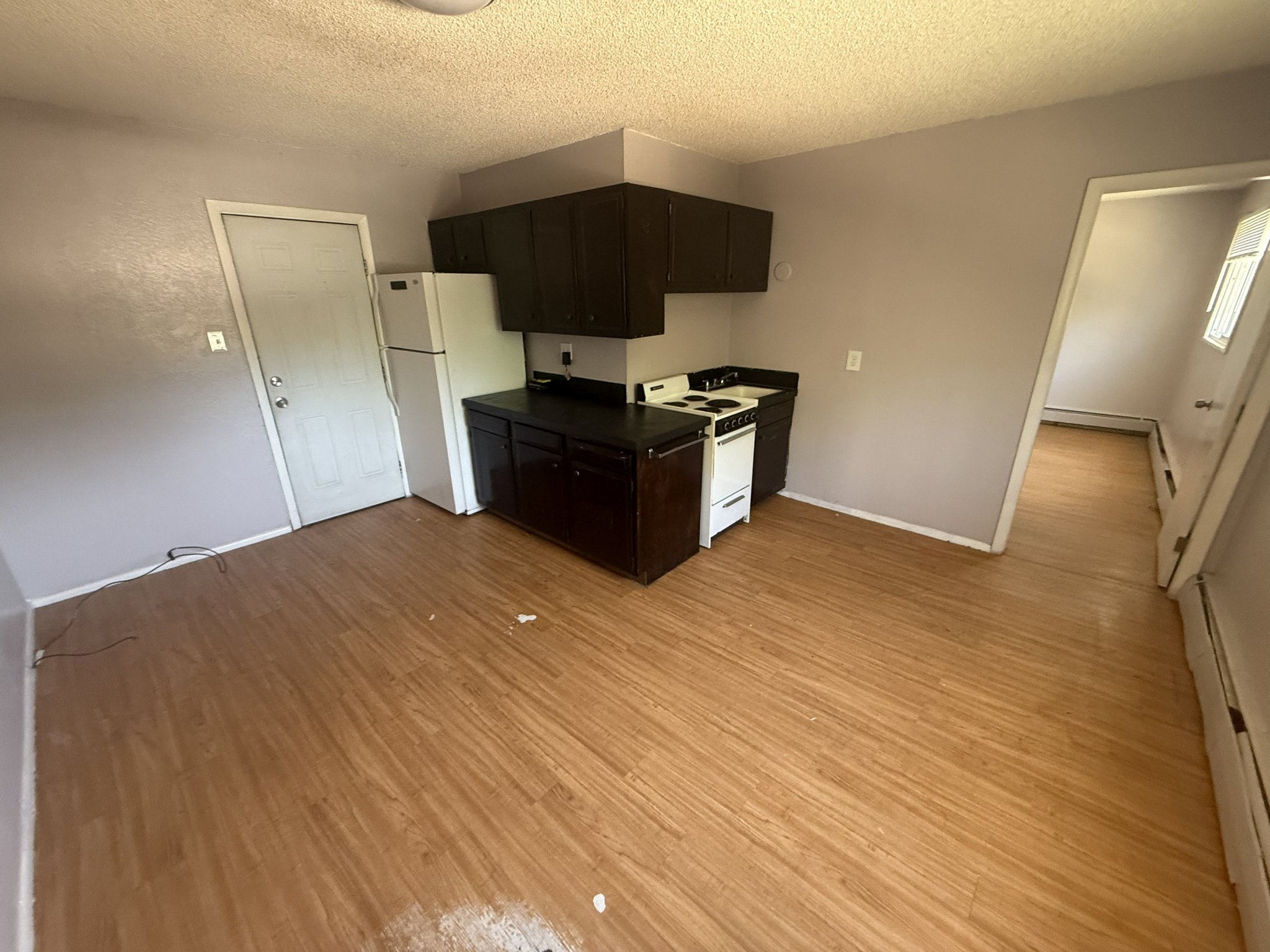 Sterling Apartment: 125 Charmony Frontage Rd