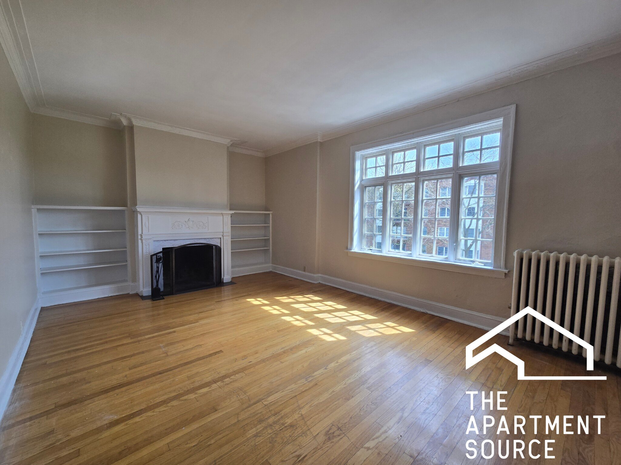 Evanston Apartment: 1456 Oak Ave #3N