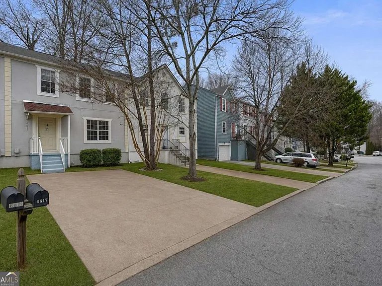 Peachtree Corners Townhome: 6617 Meadow Green Cir