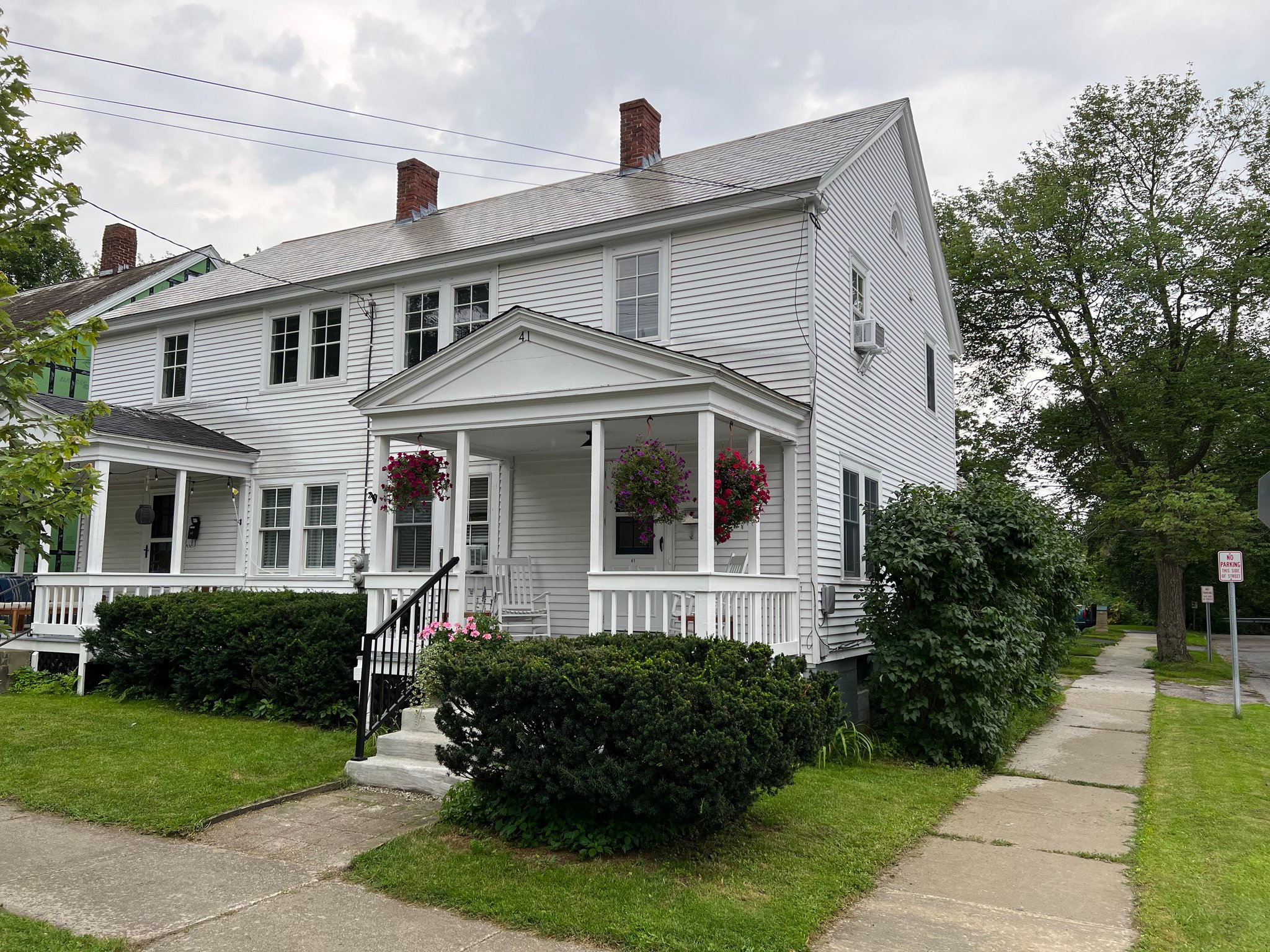 Burlington House: 41 Harrison Ave