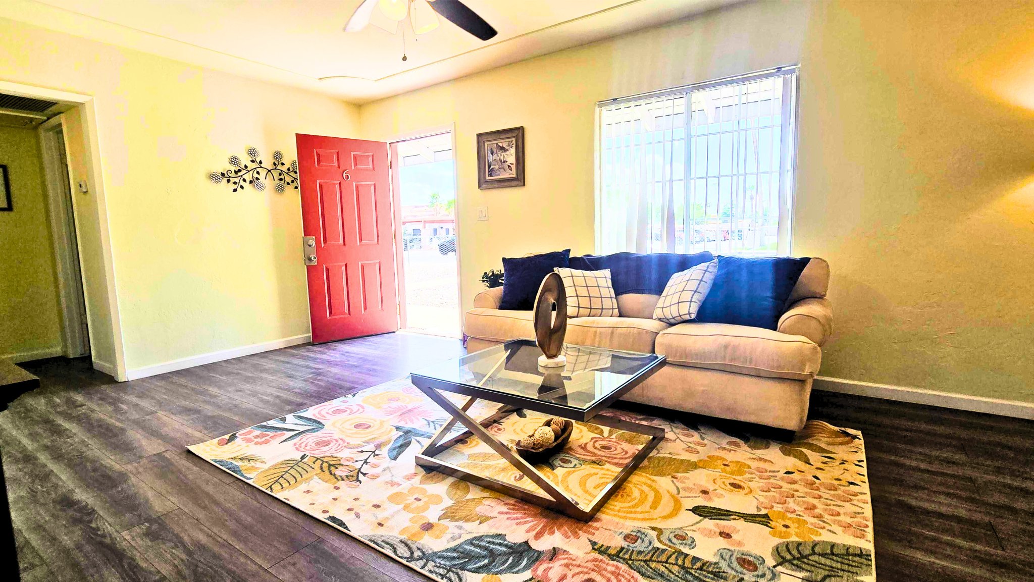 Phoenix Apartment: 3002 E McKinley Street