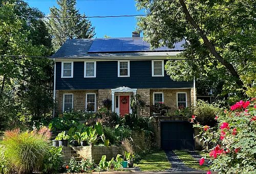Madison House: 1010 Yale Rd