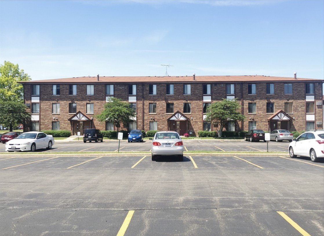 Aurora Condo: 239 Gregory St