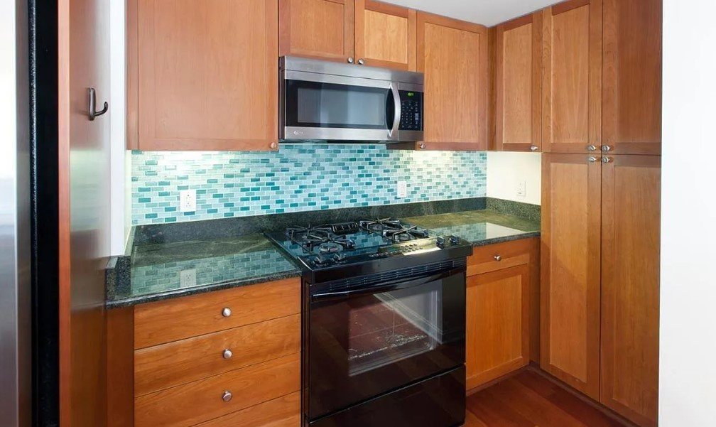 San Francisco Condo: 400 Beale St