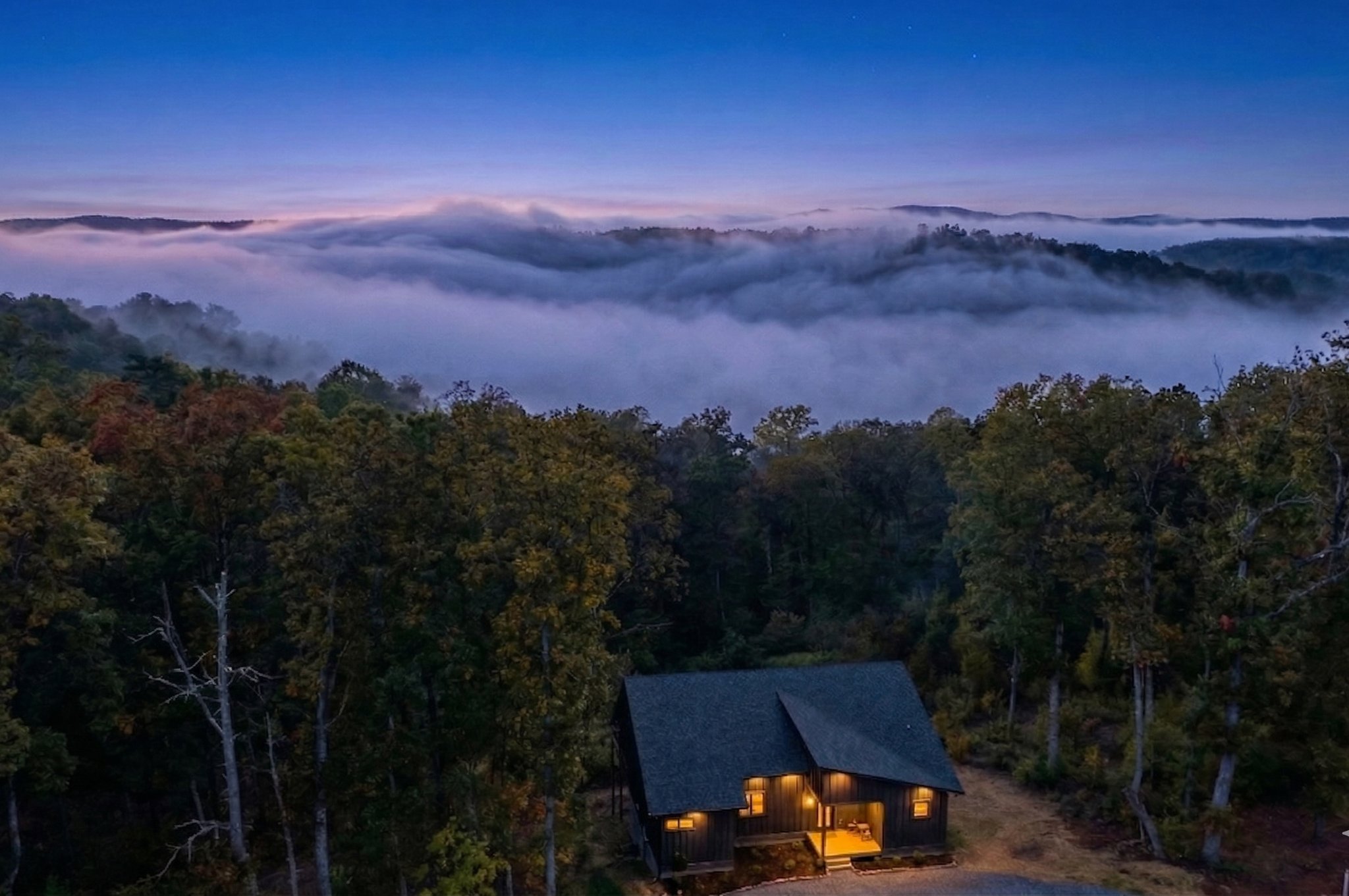 Ellijay House: 377 Jakes Landing Way S