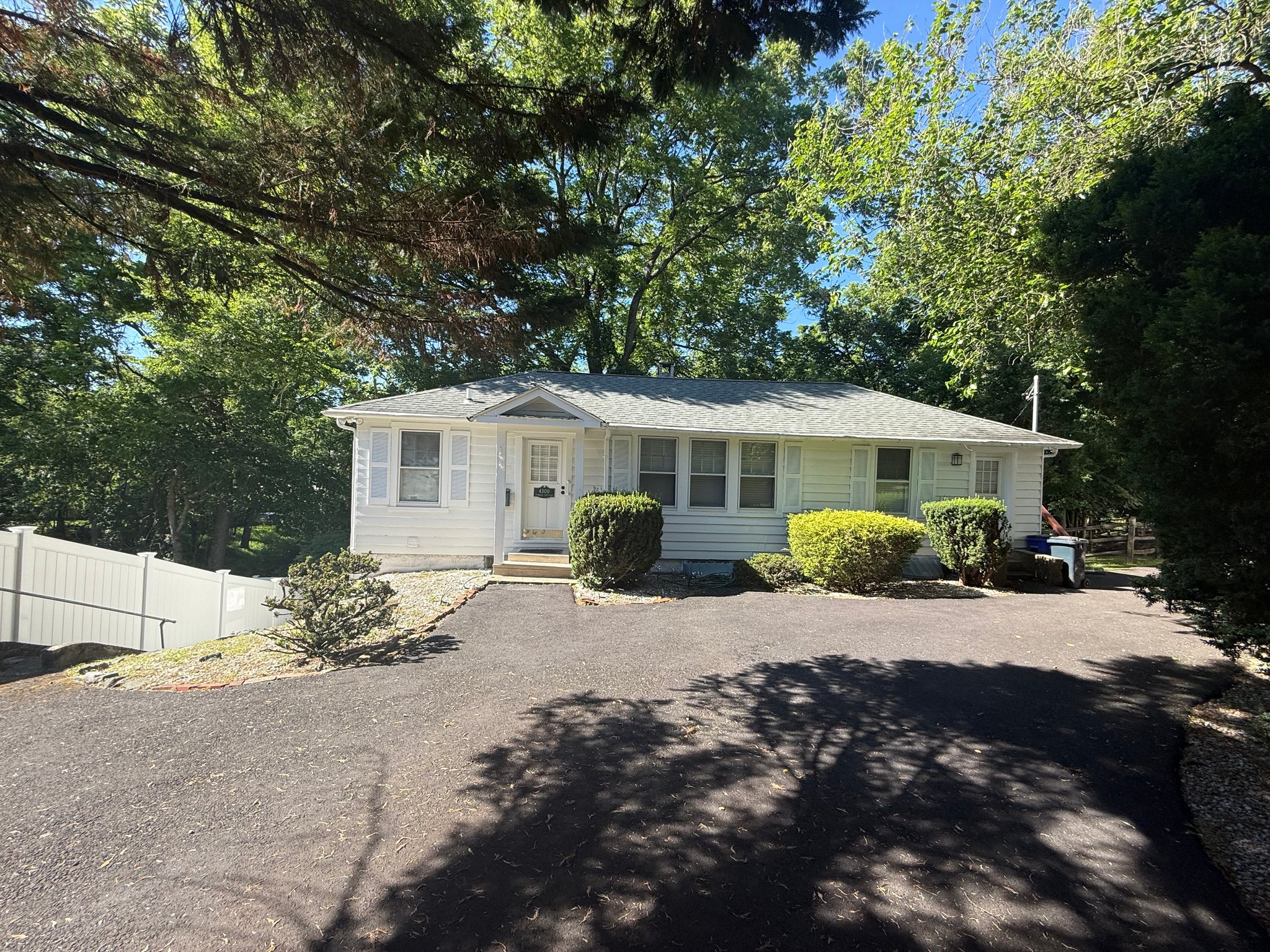 Ellicott City House: 4300 Temora Manor Ln