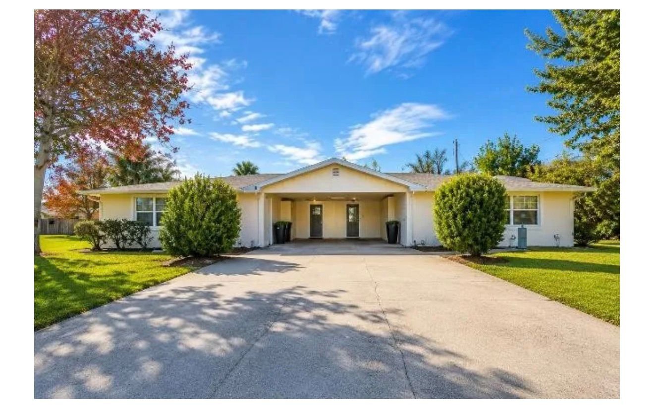 Englewood House: 1604 Cardinal Lane