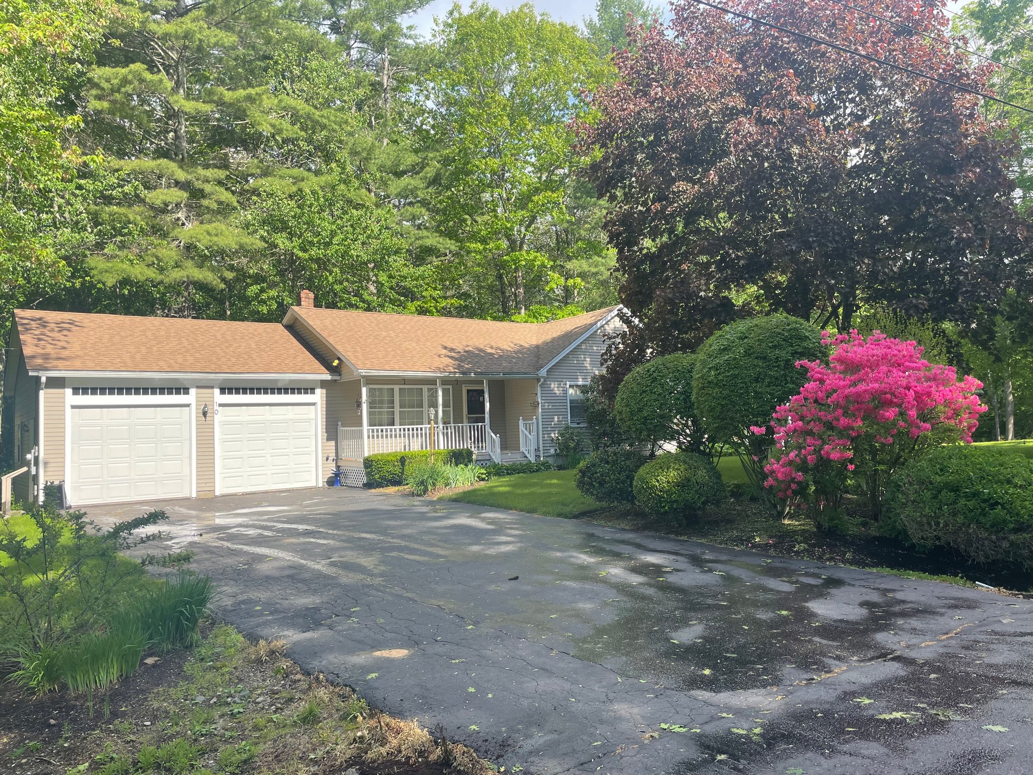 Ogunquit Multiplex: 10 Village Green Drive. Unit 1.