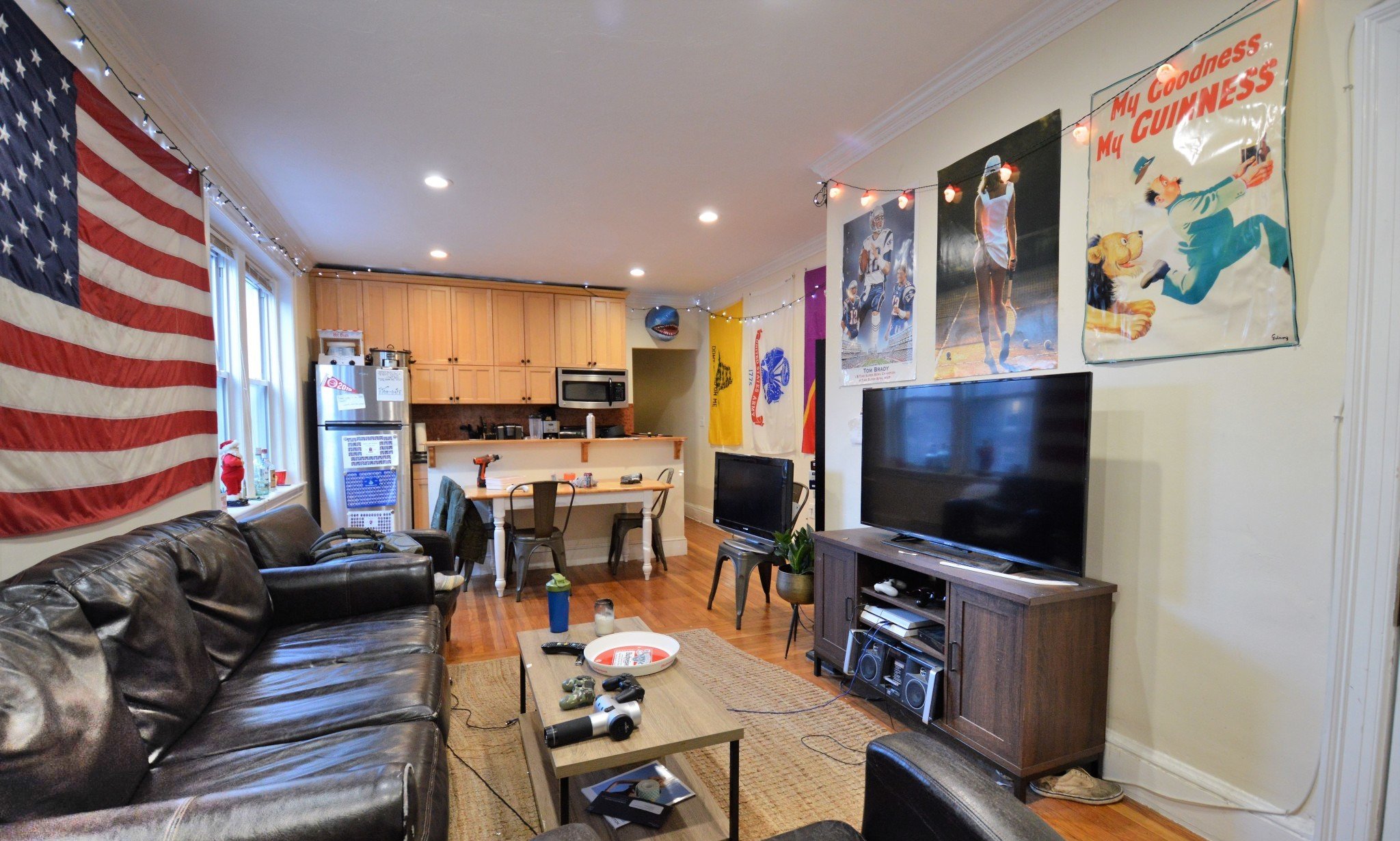 Brookline Apartment: 73 Thatcher St