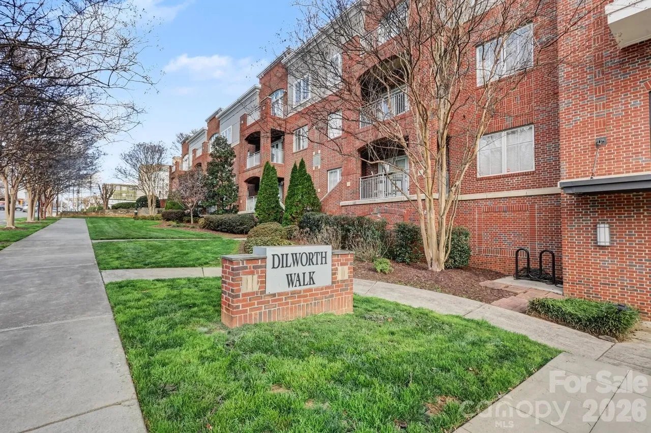 Charlotte Condo: 1829 Kenilworth Ave