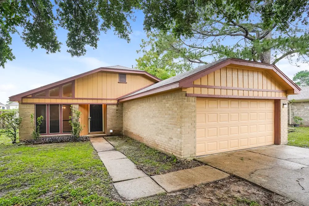 Houston House: 10578 Twilight Moon Dr
