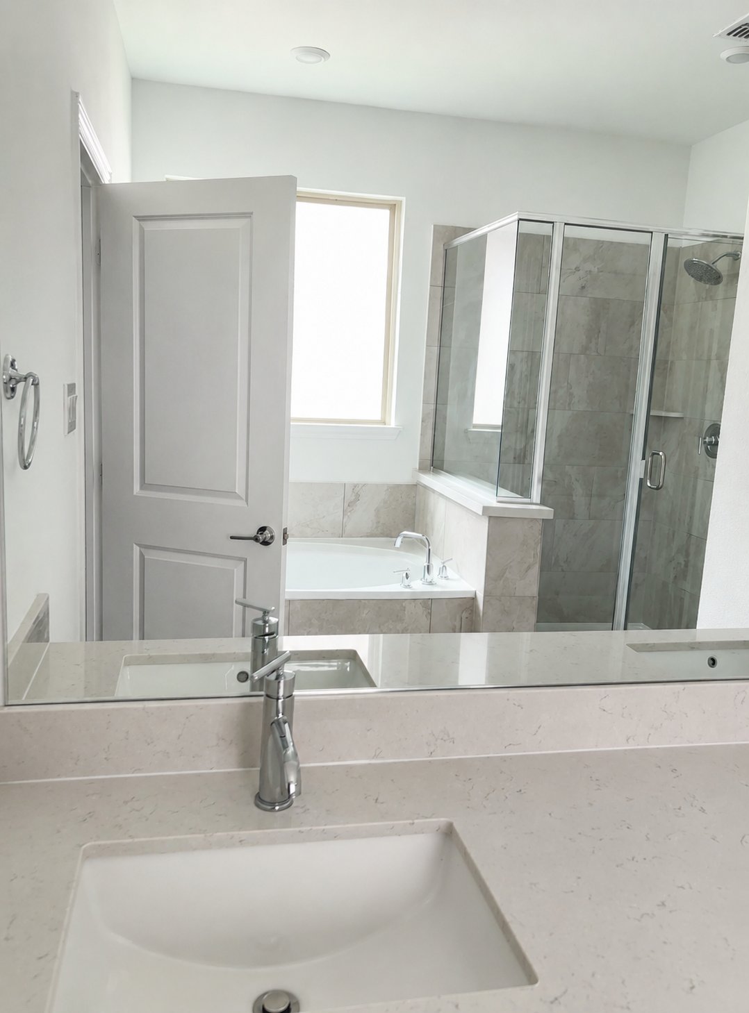 Celina House: 125 Tornillo Dr