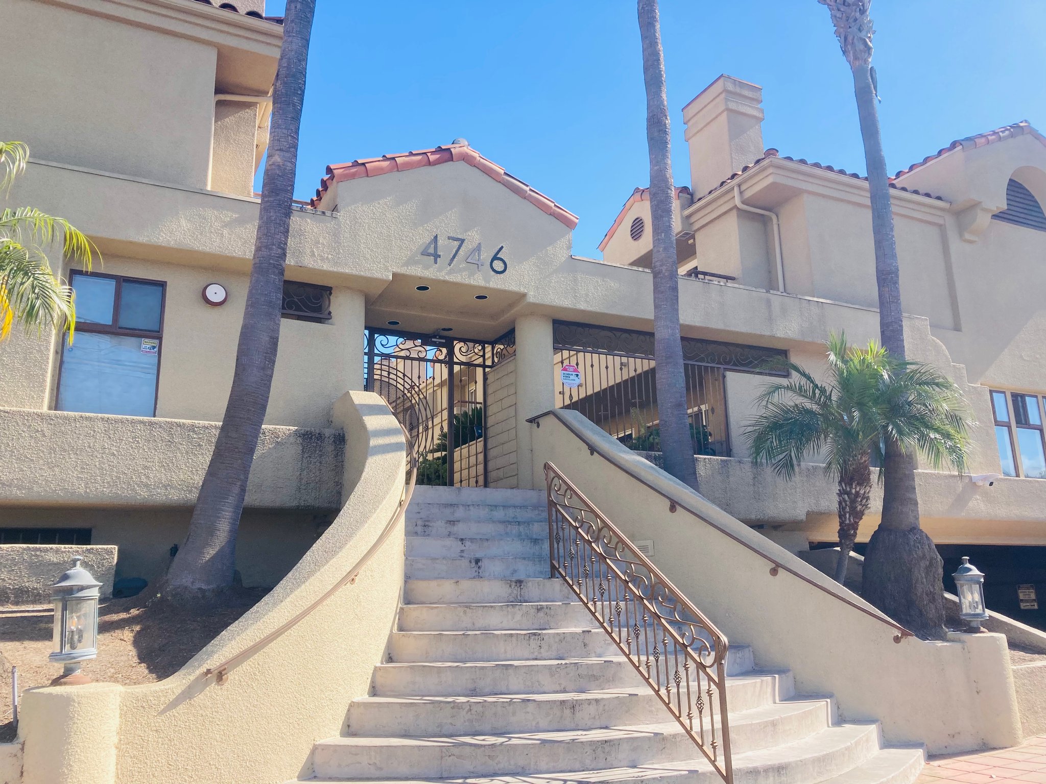 Lawndale Townhome: 4746 W 173rd St