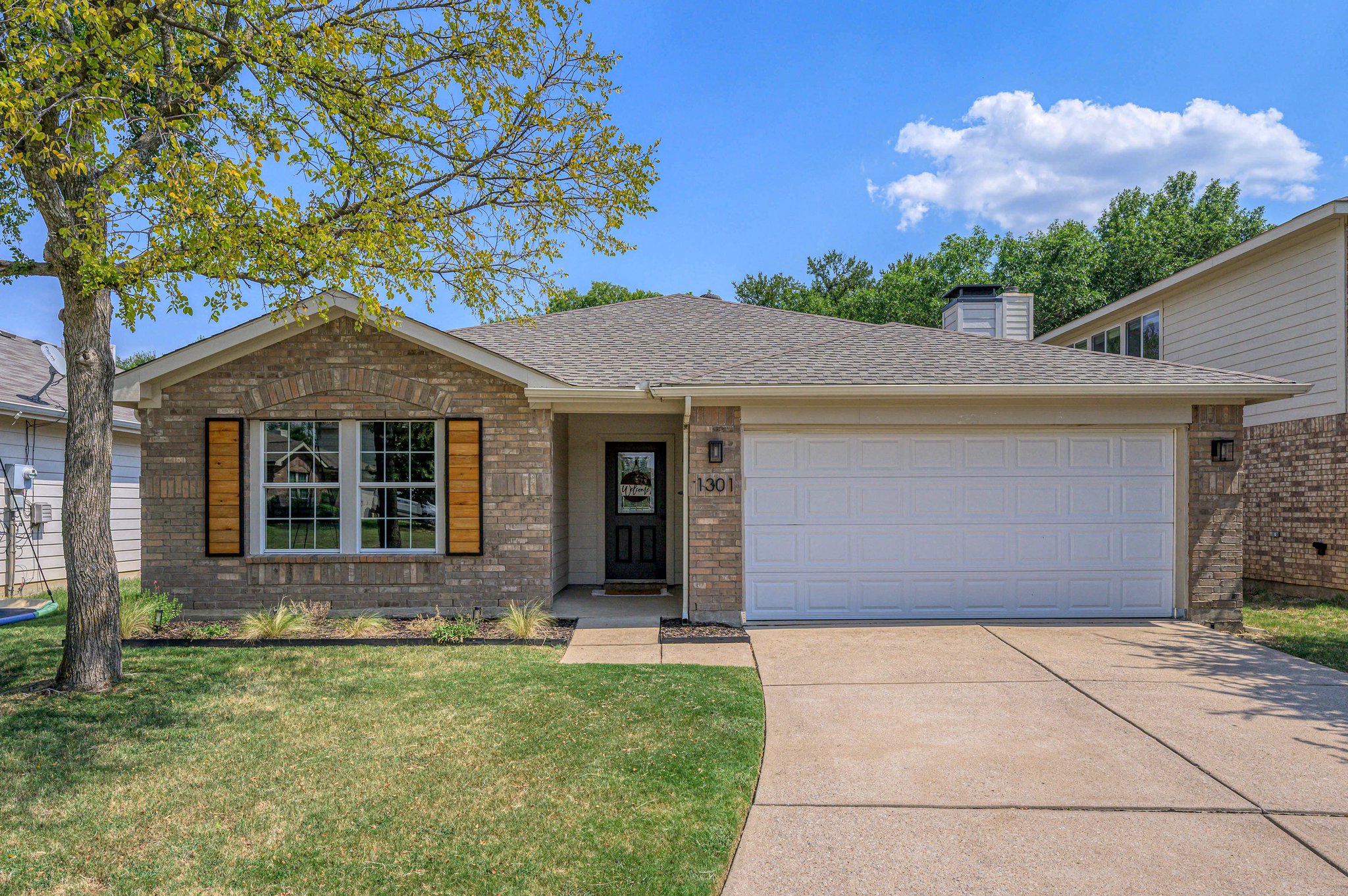 Anna Other: 1301 Oak Hollow Ln