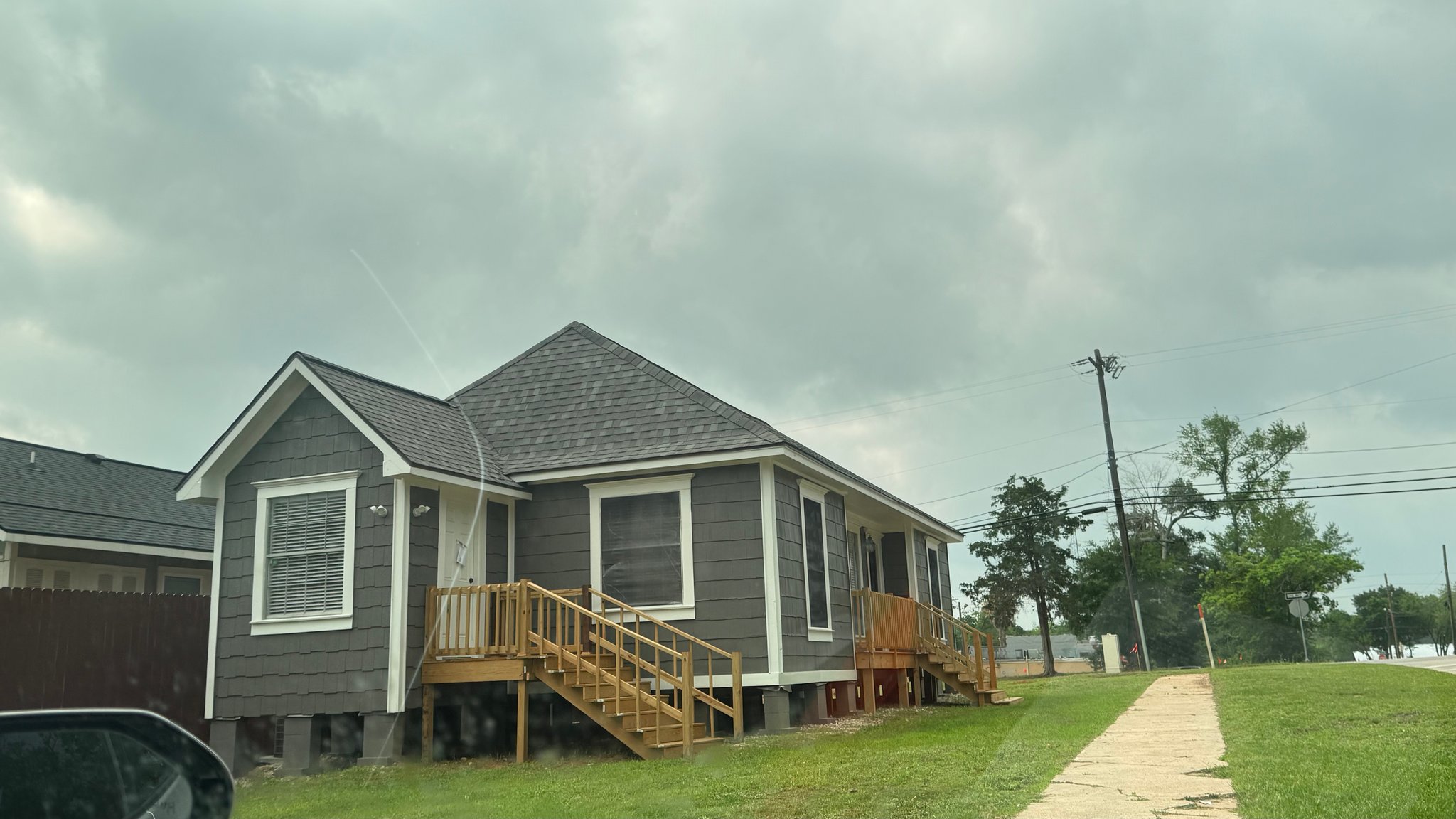 Conroe House: 511 N 3rd Street