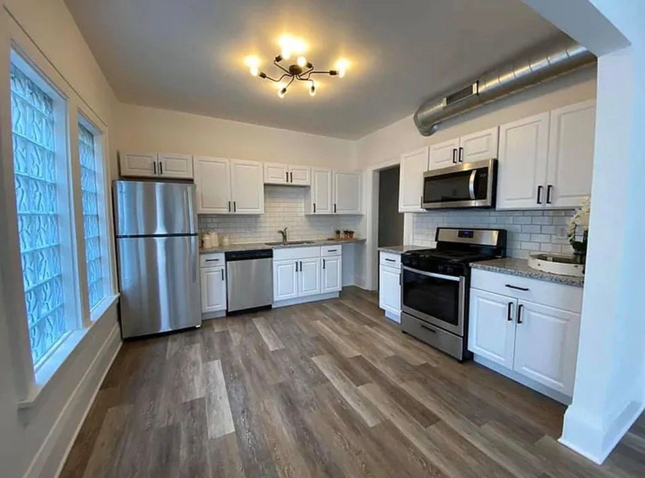 Minneapolis Apartment: 2550 Jefferson St NE