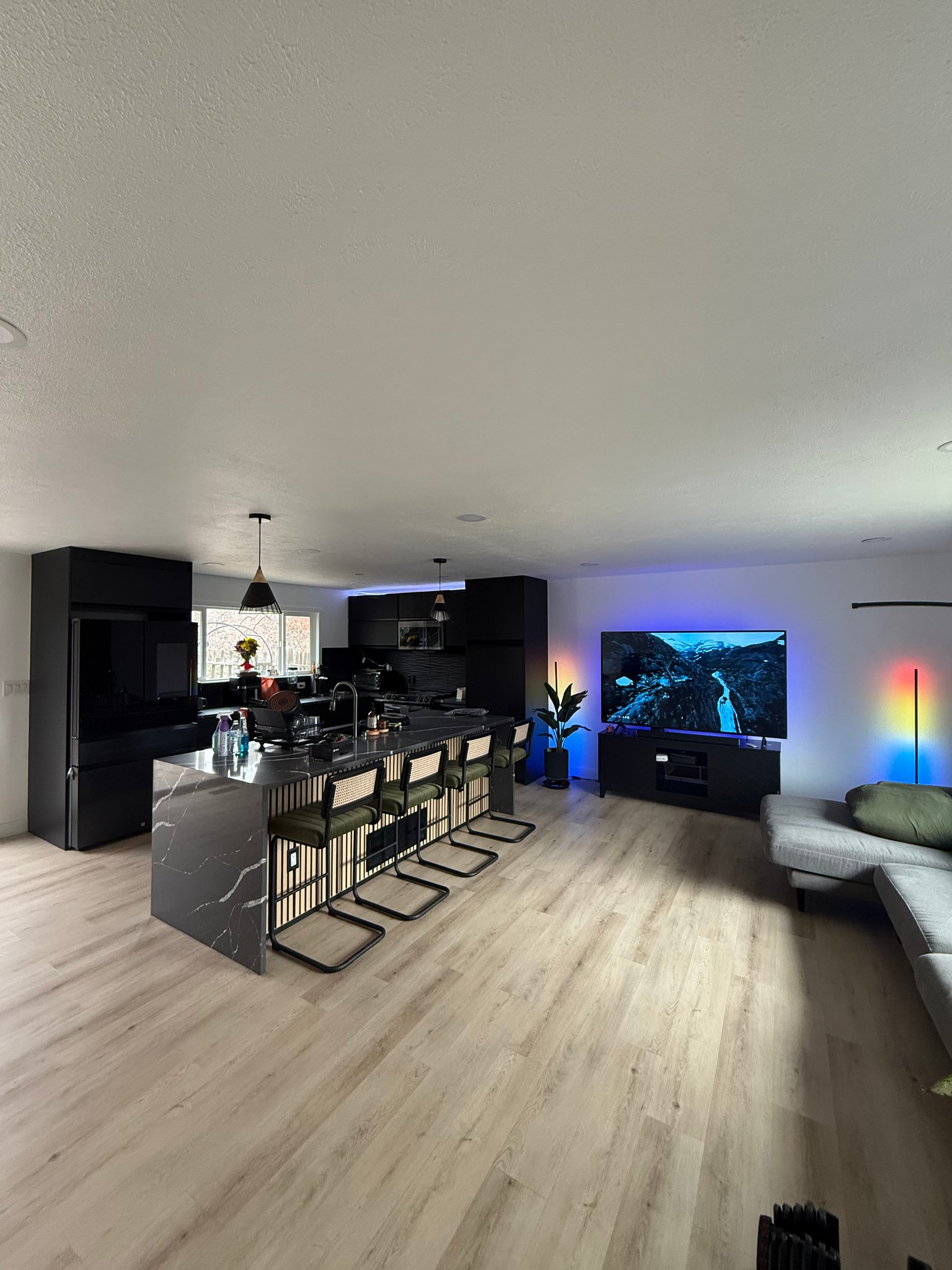 Aurora House: 13009 E Virginia Pl