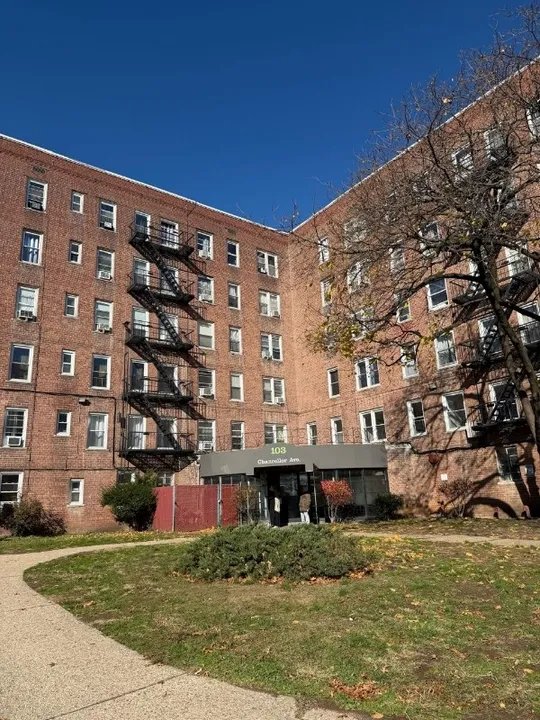 Newark Apartment: 103 Chancellor Ave