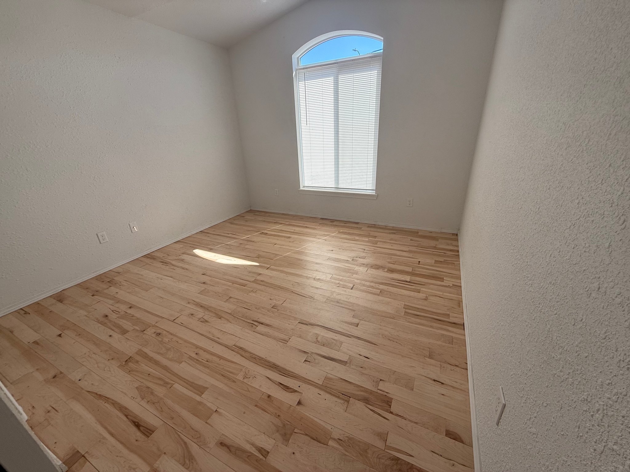 McCleary House: 1565 N Summit Rd, Room for rent