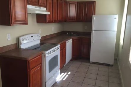 Newark Apartment: 79-83 Tillinghast St