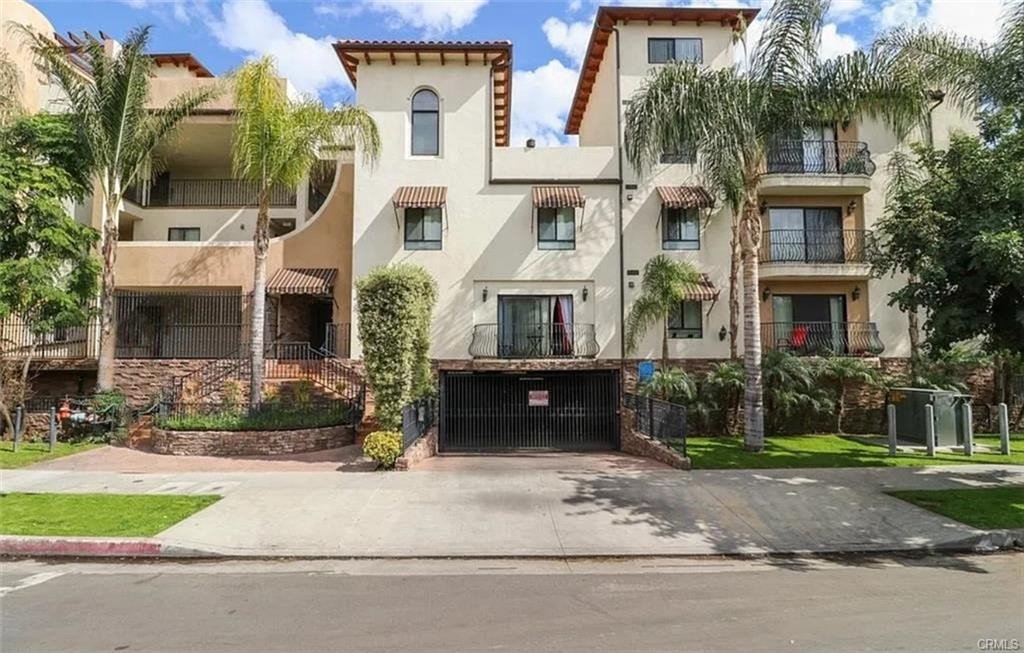 North Hollywood Condo: 5264 Satsuma Ave