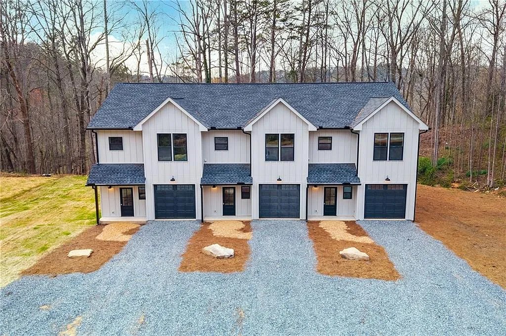 ellijay Townhome: 200 back pine way