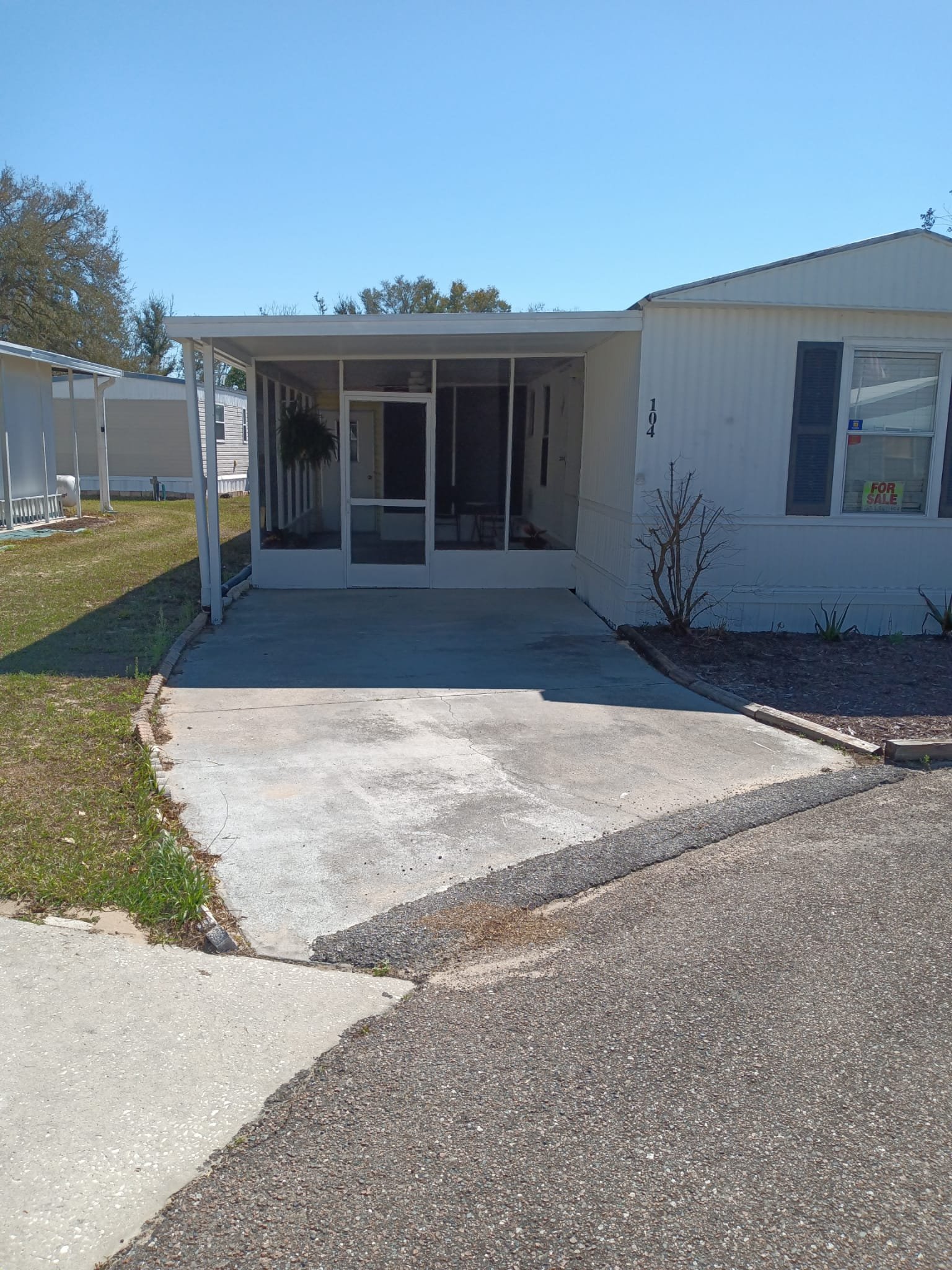 Thonotosassa Other: 104 Tanglewood Ln