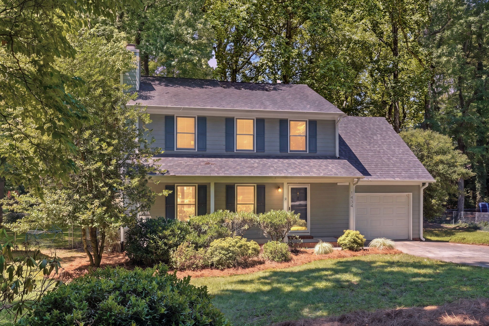 Winston Salem House: 1424 Brookwood Dr