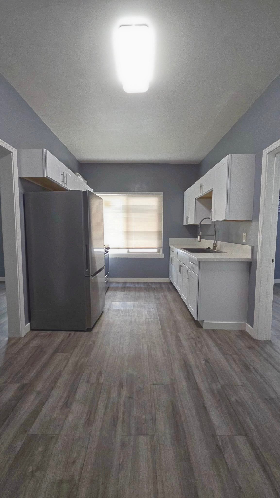 Glendale Apartment: 1140 E Elk Ave