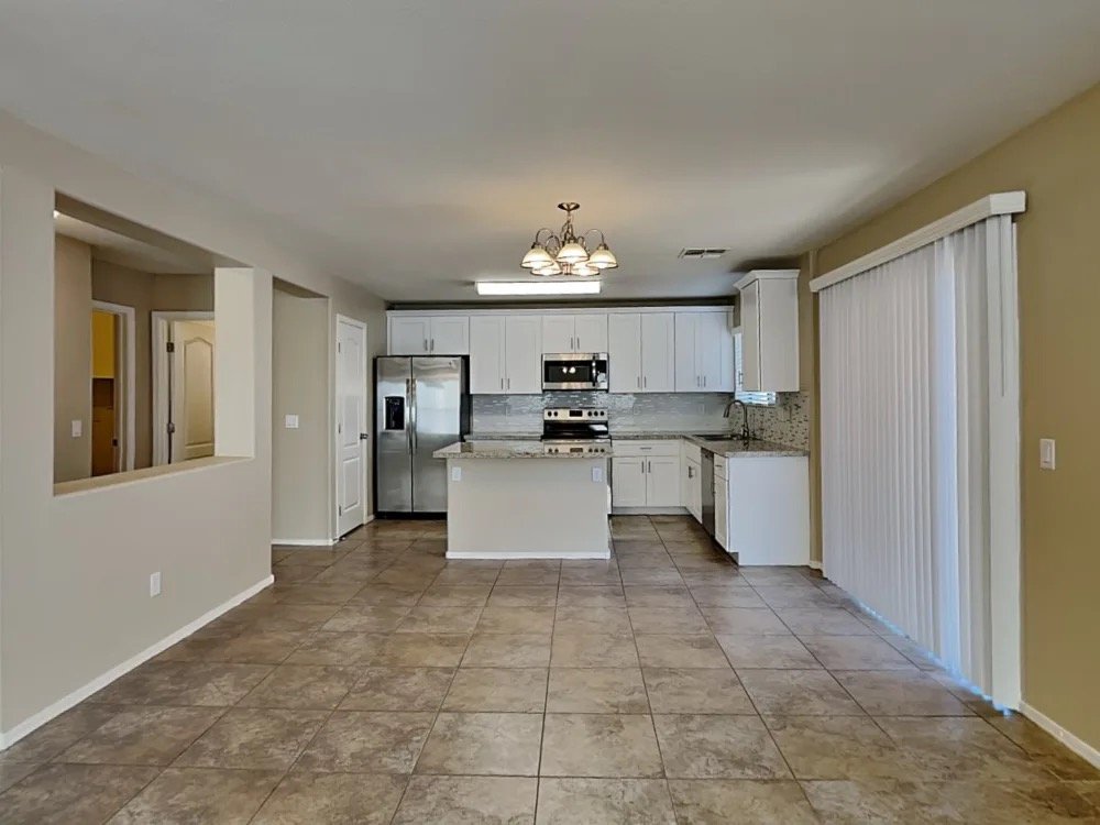 Phoenix Townhome: 209 E Valley View Dr