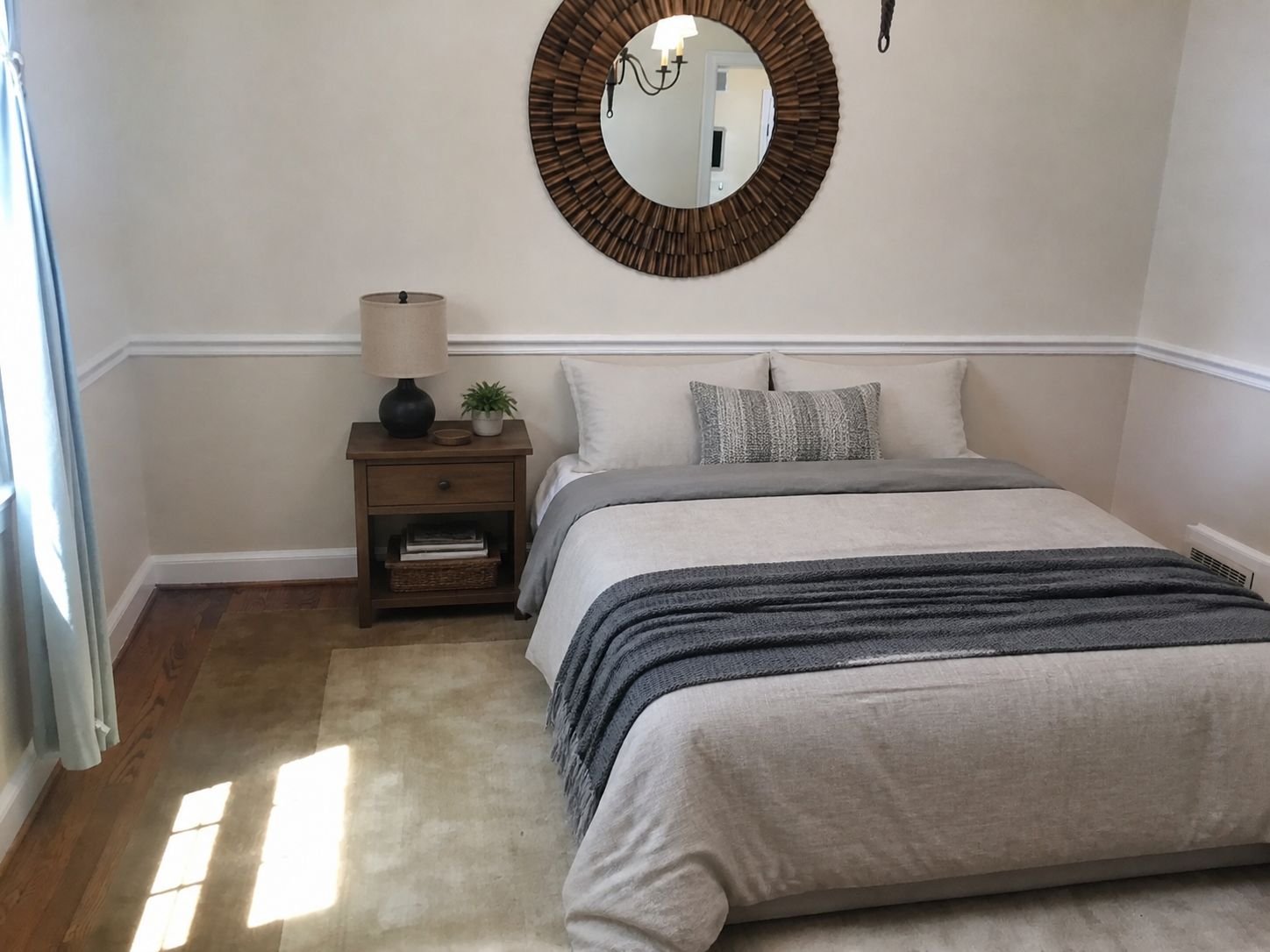 Silver Spring Single Room: 9905 Edgehill Lane
