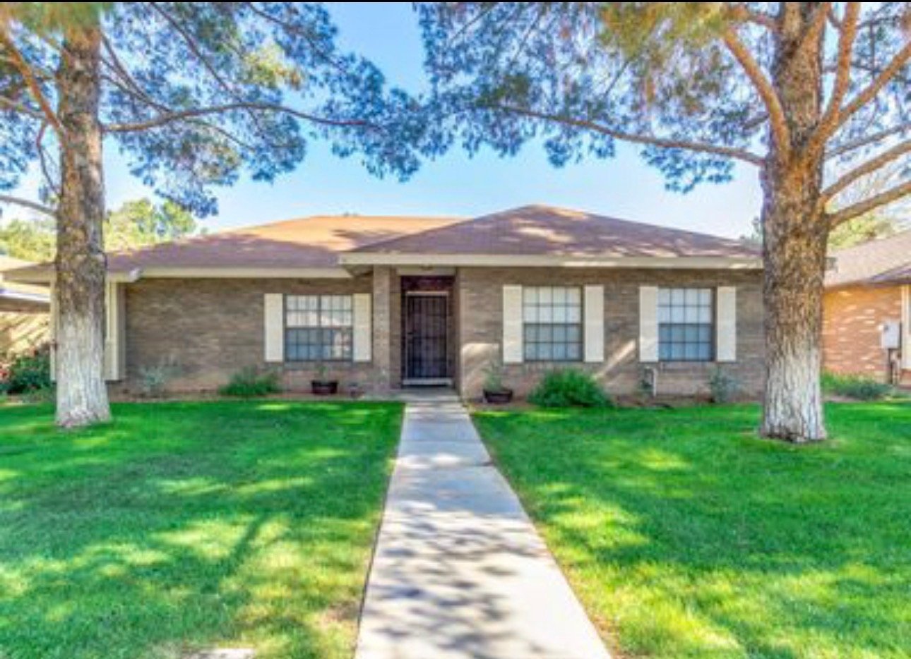 Gilbert House: 868 E. Cullumber ST.