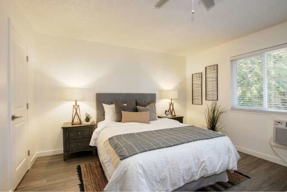 Sacramento Apartment: 1321 E St