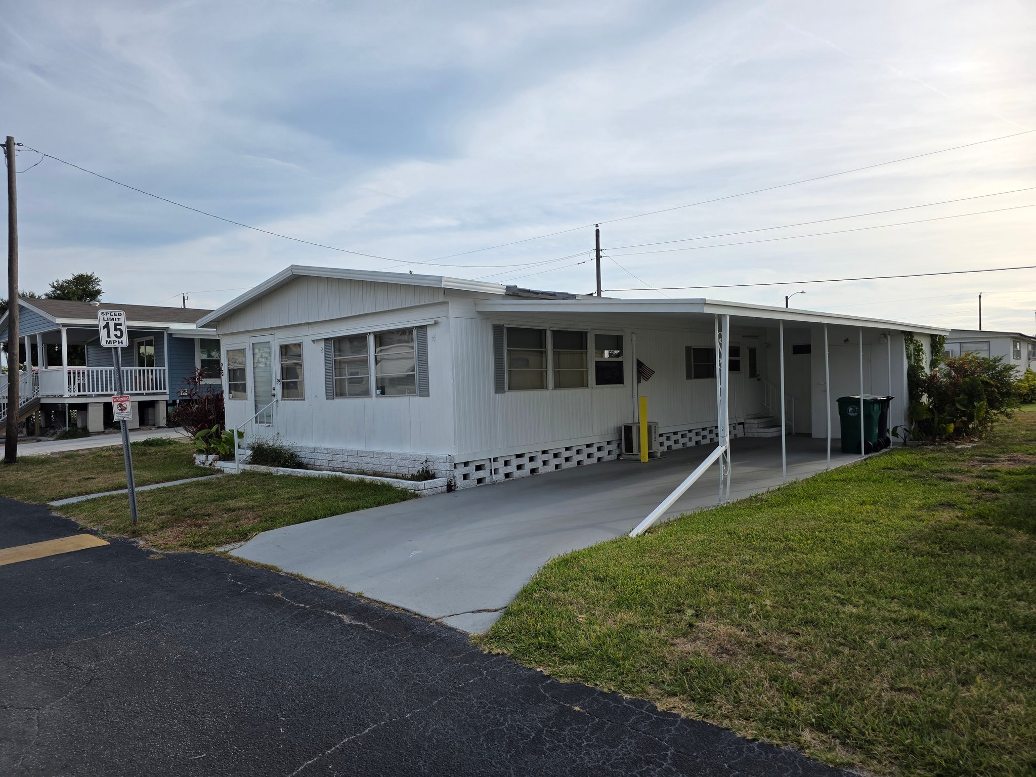 Palmetto Other: 900 9th Ave E
