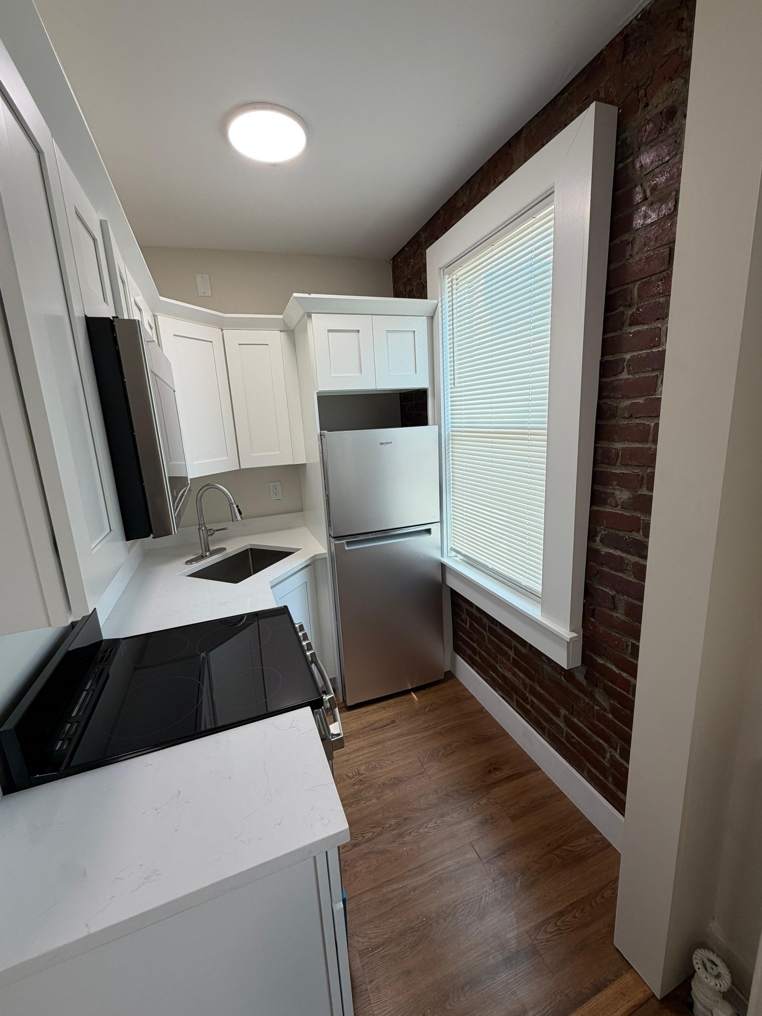 Manchester Apartment: 9 Eldridge St