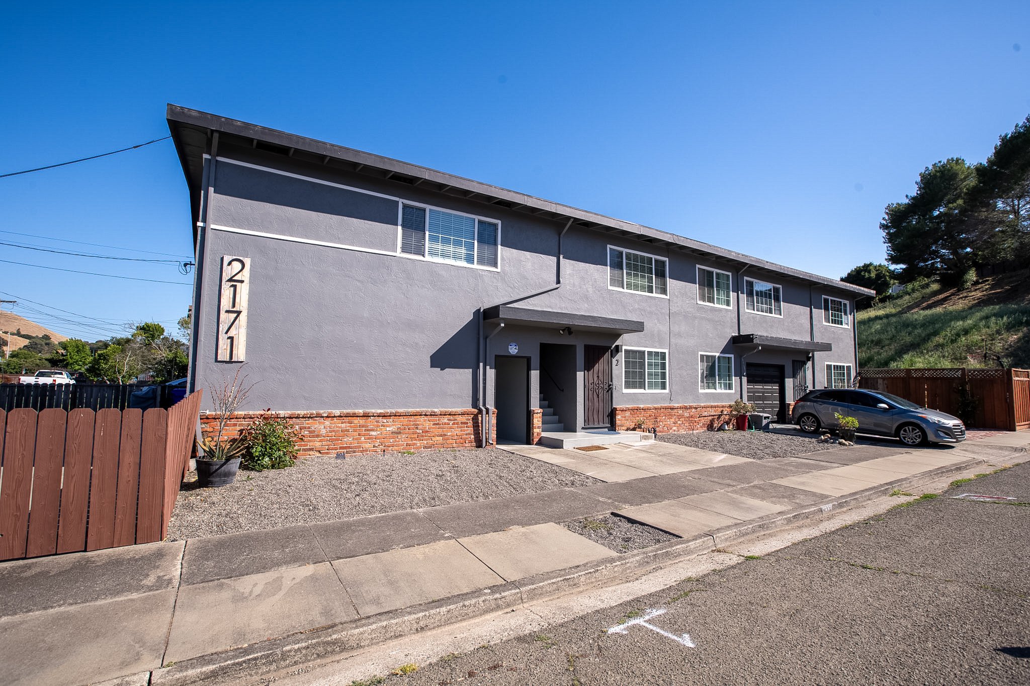PINOLE Apartment: 2171 peach st.