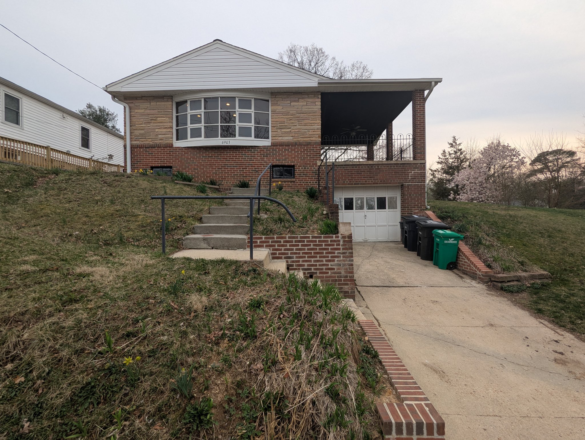 Hyattsville House: 6903 6903 Buchanan Street