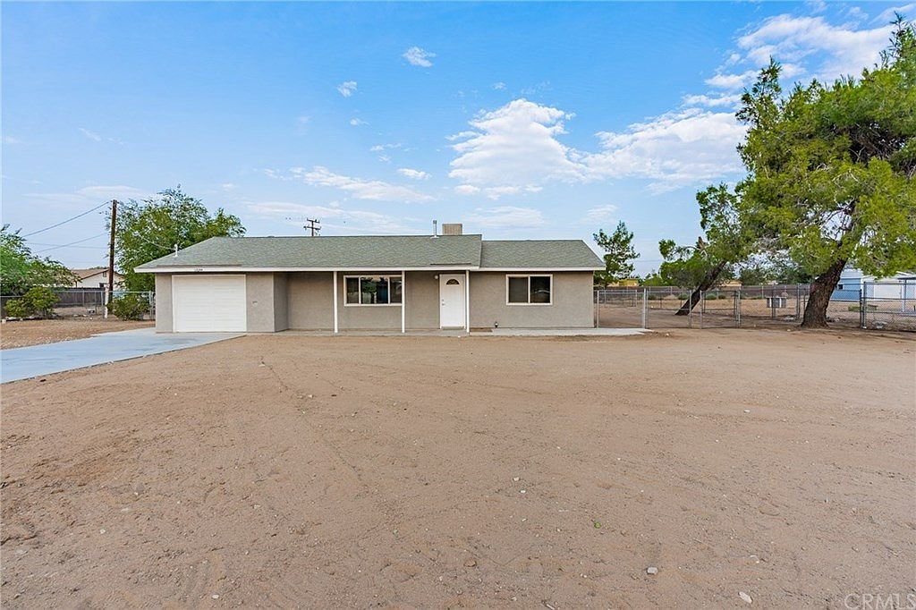Apple Valley House: 11044 Kiowa Rd
